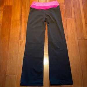 Worn lululemon flare pants size 4